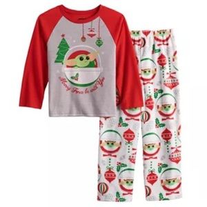NWT Baby Yoda/Grogu Christmas pajamas. Kids size 4